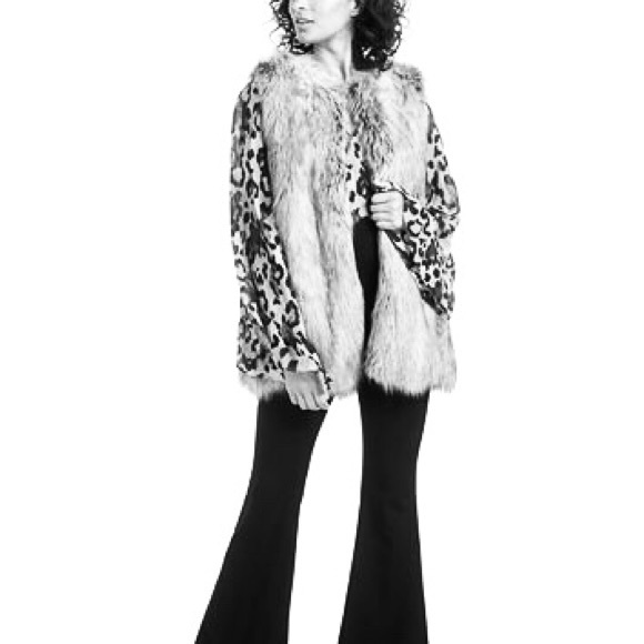 Rachel Zoe Jackets & Blazers - Rachel Zoe Bobine Faux - Fur Gray Vest size M